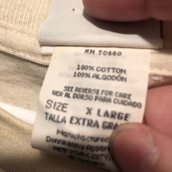 Vintage Disney Mickey & Co. Tee - 816 $15 or $12 w/offer *tee deal - Picture 3 of 5